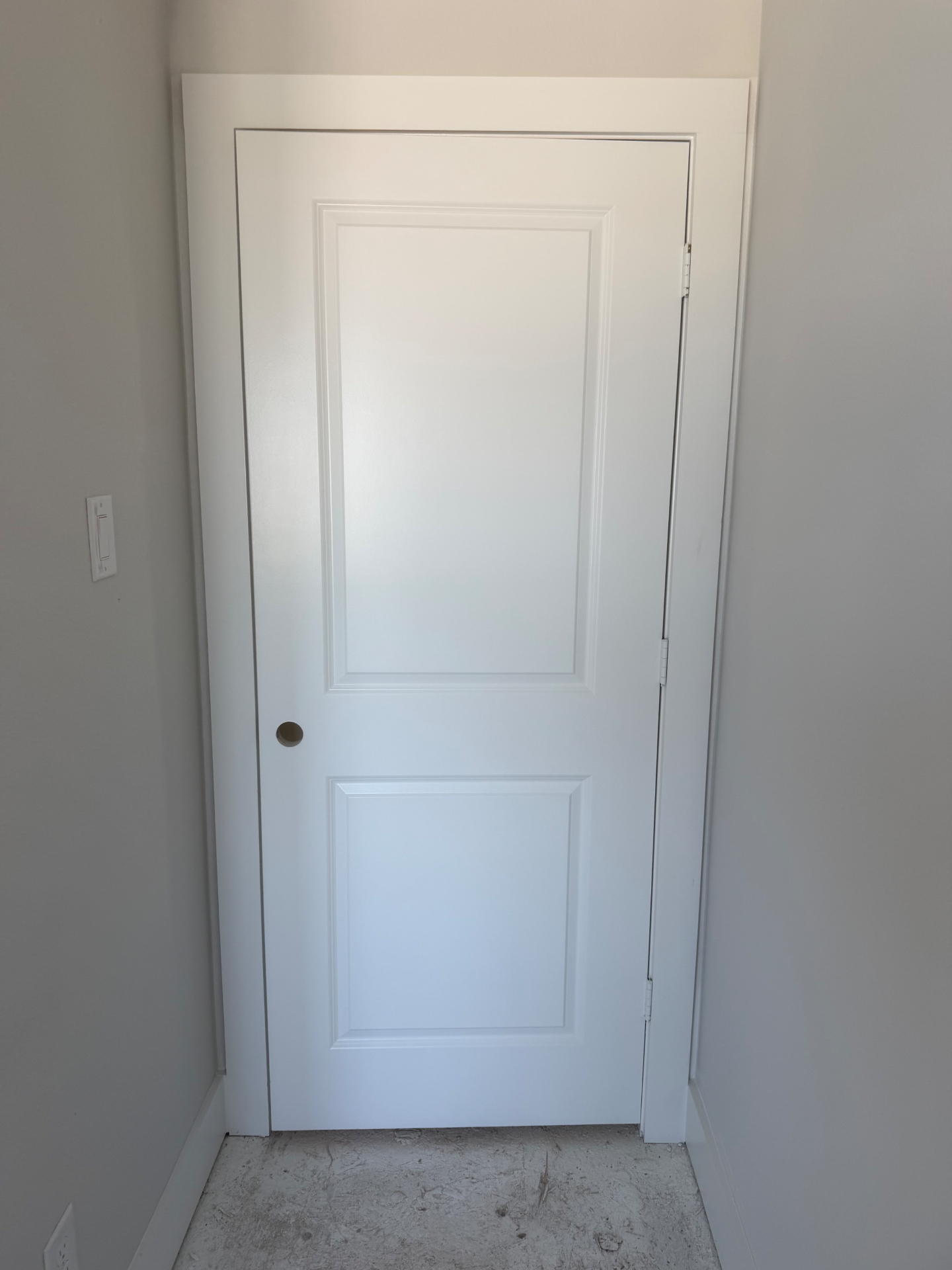 Interior door installation with fresh casing trim